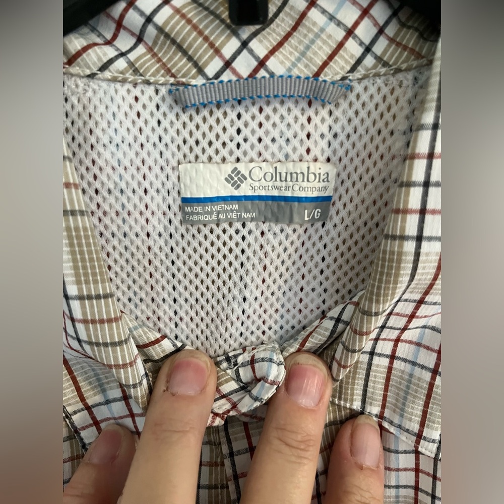 Columbia Men’s Red,‎ Tan and Black Plaid Shirt Size Large - Picture 7 of 13